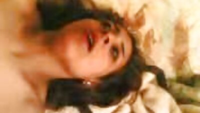 Elektrikli Süpürge amatör türbanlı türk porno ile Horoz Emmek Harika Hissediyor